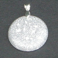 ORGONITE Petit Médailllon Gris-Argent
