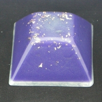 ORGONITE GRANDE PYRAMIDE INCA Violette-blanche