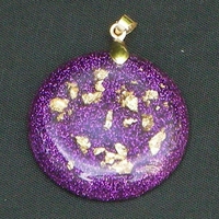ORGONITE petit médaillon Violet